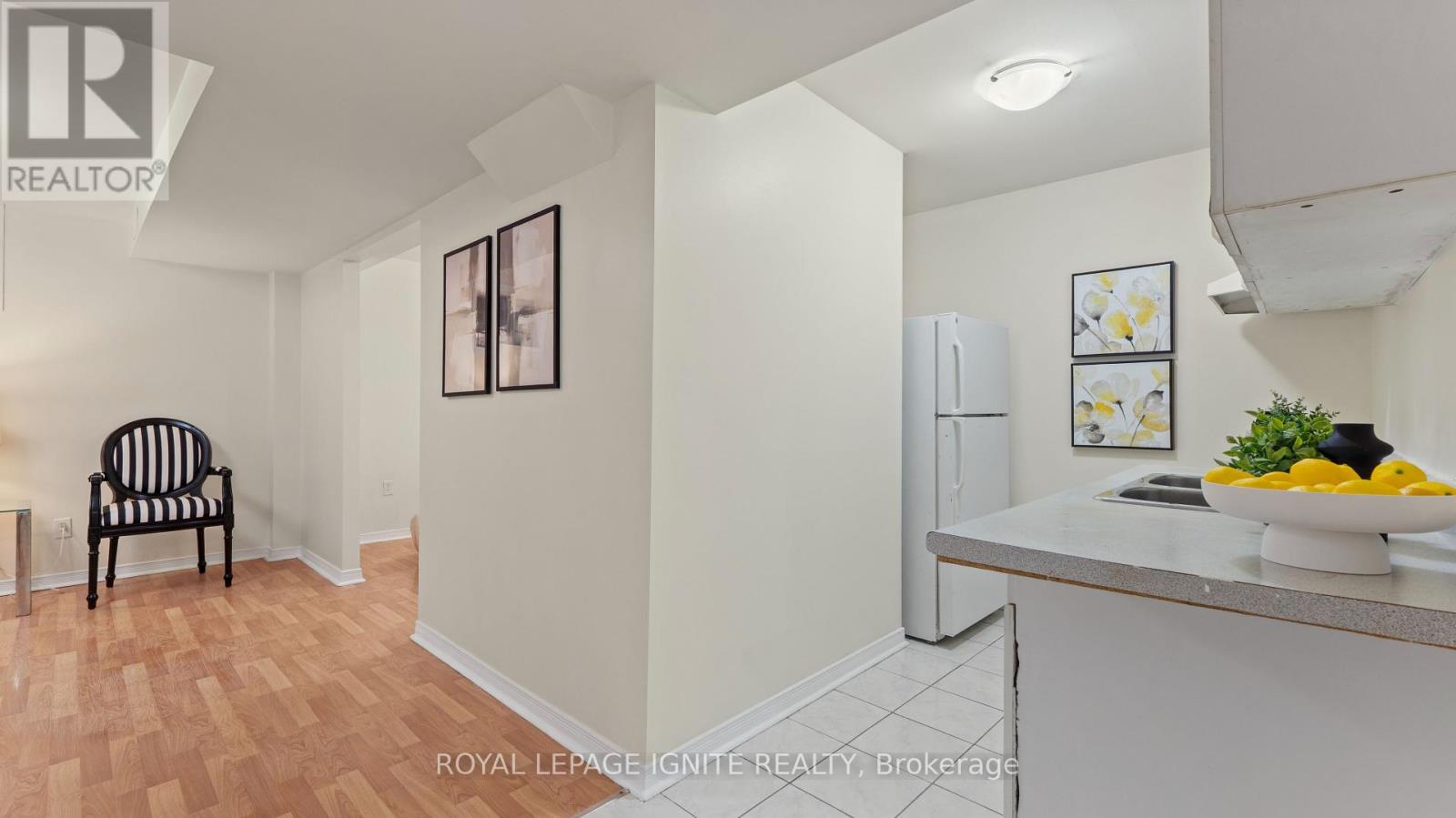 Photo 20 of 57 401 Sewells Road, Toronto ON