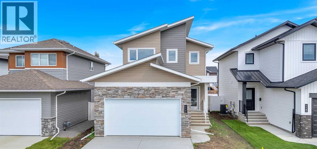 Photo 2 of 114 Palmer Circle, Blackfalds AB
