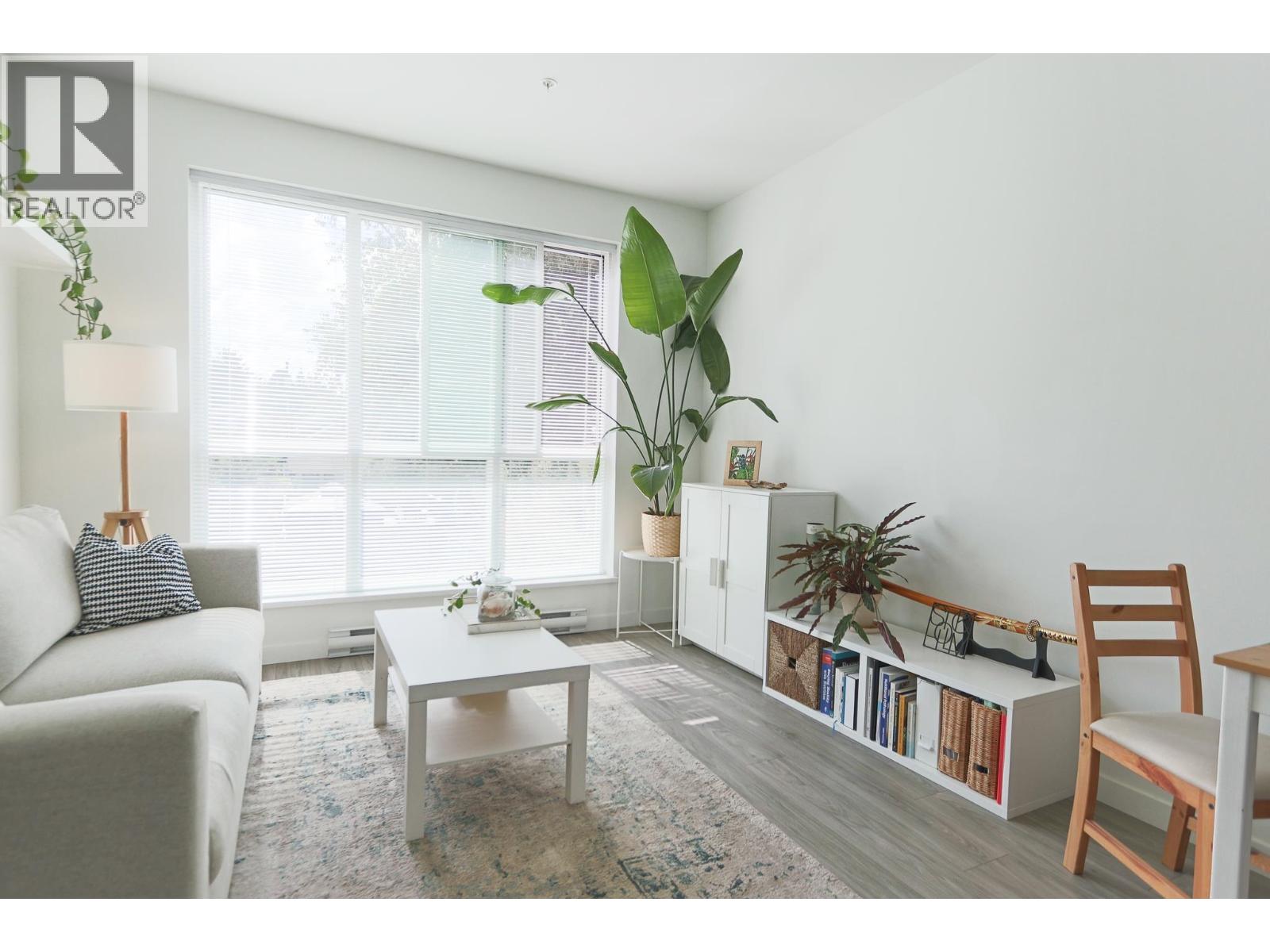 Photo 3 of 202 2236 Welcher Avenue, Port Coquitlam BC