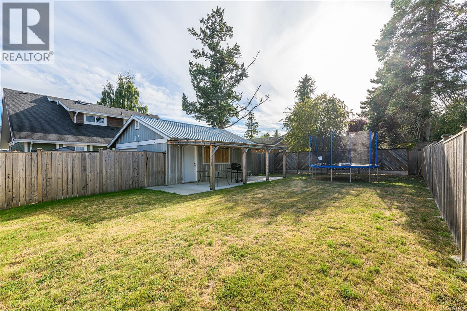 10142 Resthaven Dr, Sidney