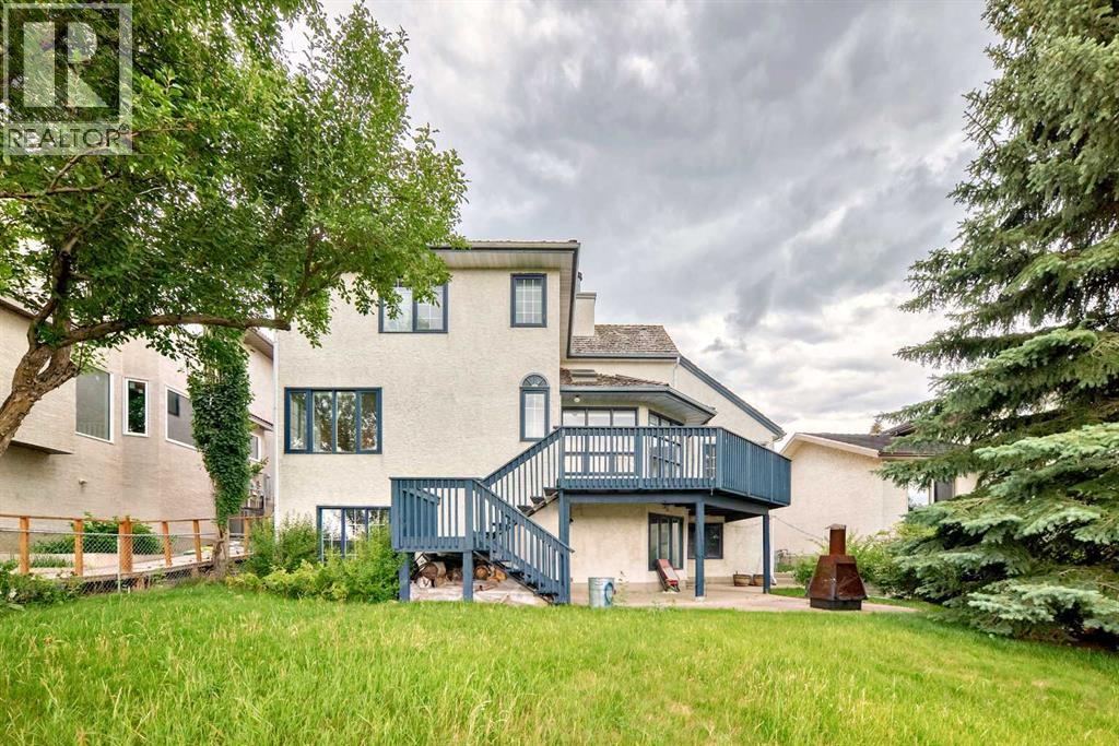 Single Family House for Sale in  Edgeview Road NW Edgemont Calgary 
