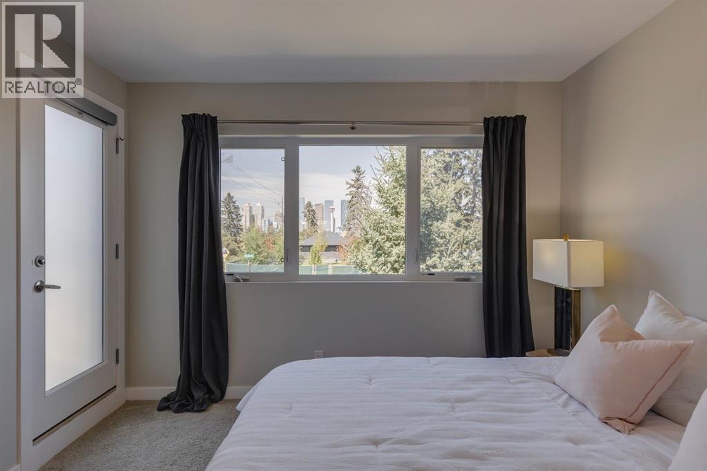 Single Family House for Sale in   Avenue SW Erlton Calgary 