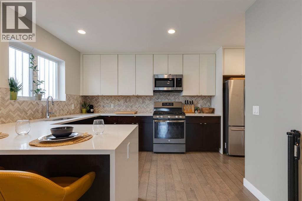 Single Family House for Sale in   Avenue SW Erlton Calgary 