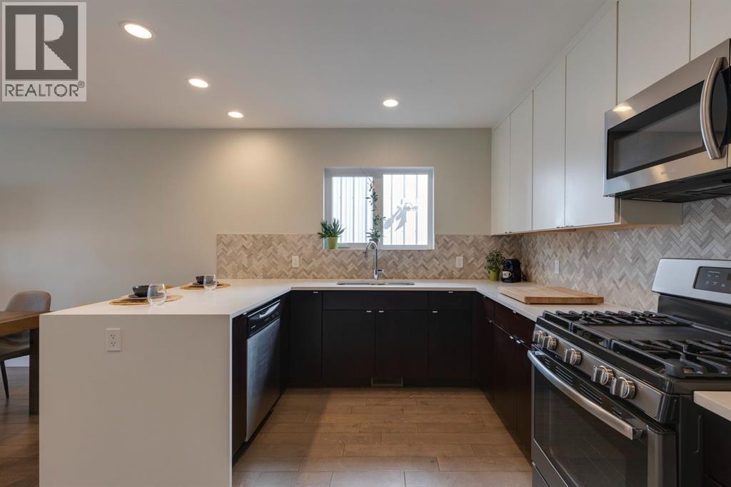 Single Family House for Sale in   Avenue SW Erlton Calgary 