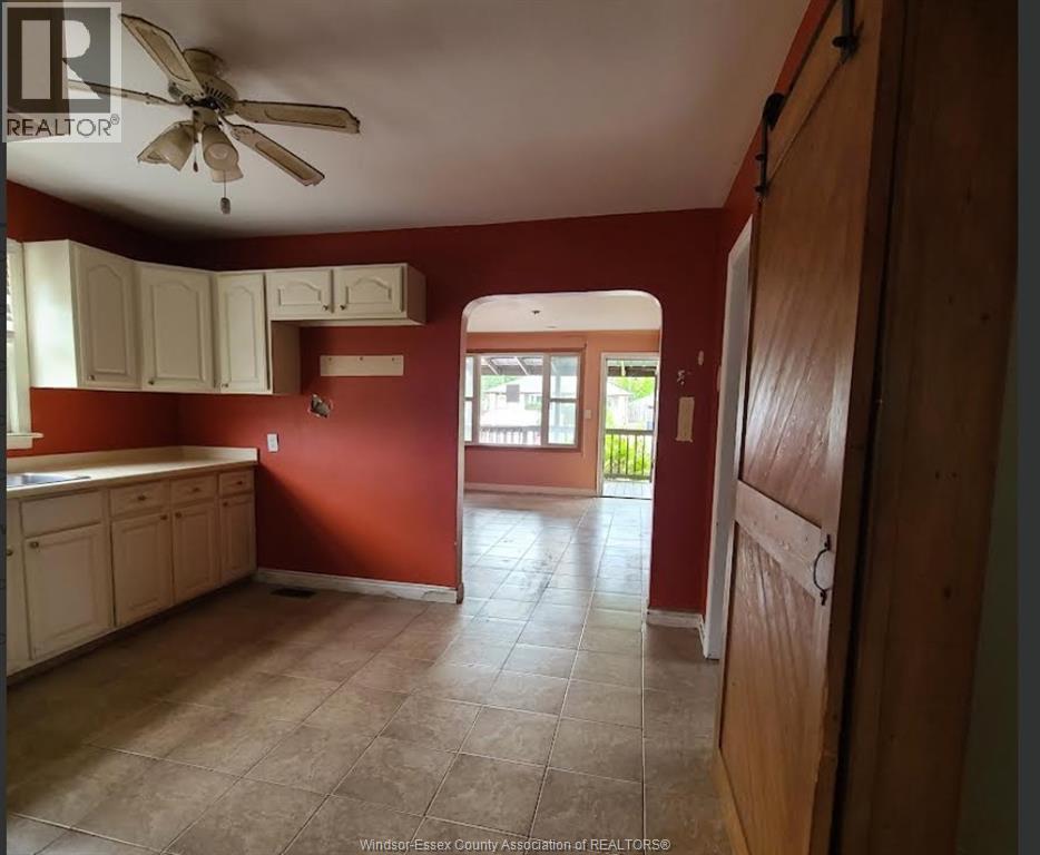 Photo 8 of 2728 Lloyd George Boulevard, Windsor ON