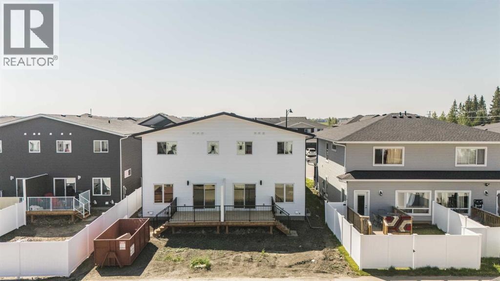 Single Family House for Sale in  Earl Close Evergreen Red Deer 