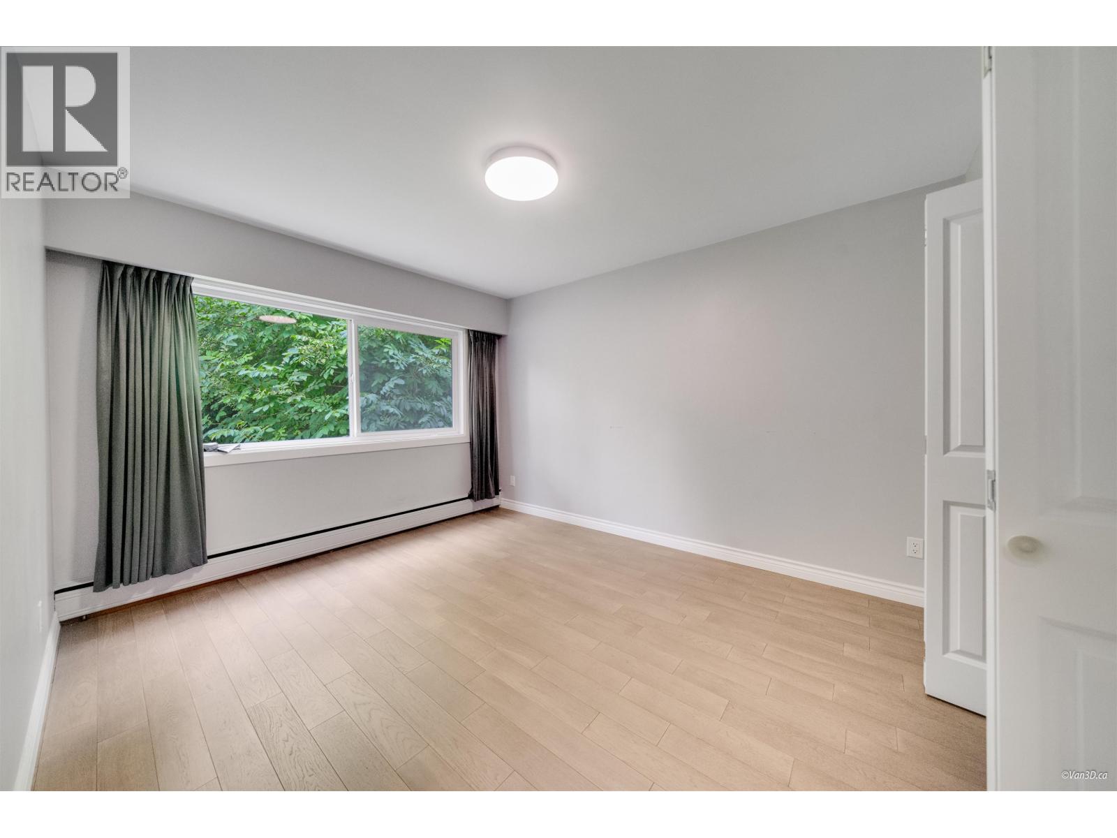 Photo 21 of 4366 Gilpin Crescent, Burnaby BC