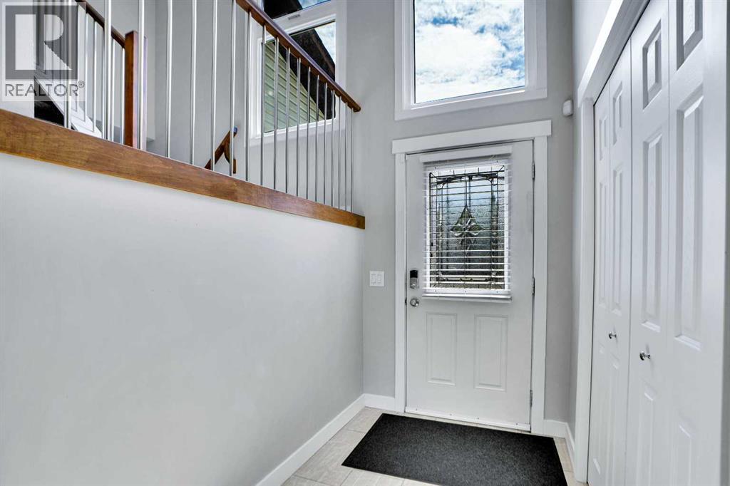 Single Family House for Sale in  Castlebury Way NE Castleridge Calgary 