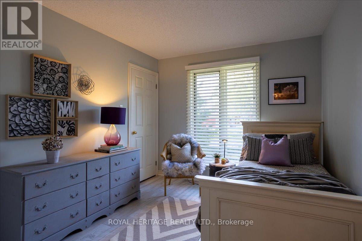 Photo 15 of 38 Patricia Place, Kawartha Lakes ON