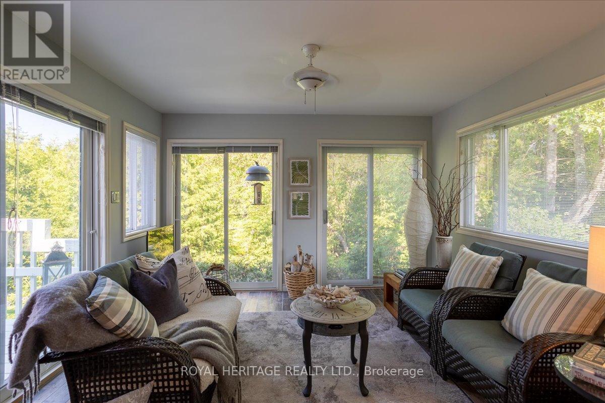 Photo 12 of 38 Patricia Place, Kawartha Lakes ON