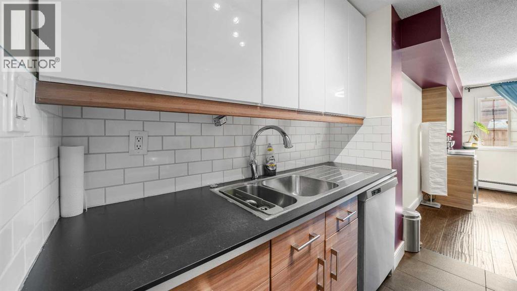 Single Family House for Sale in    Avenue SW Beltline Calgary 