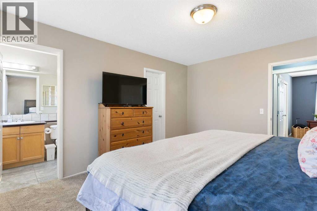 Single Family House for Sale in  Covepark Crescent Coventry Hills Calgary 