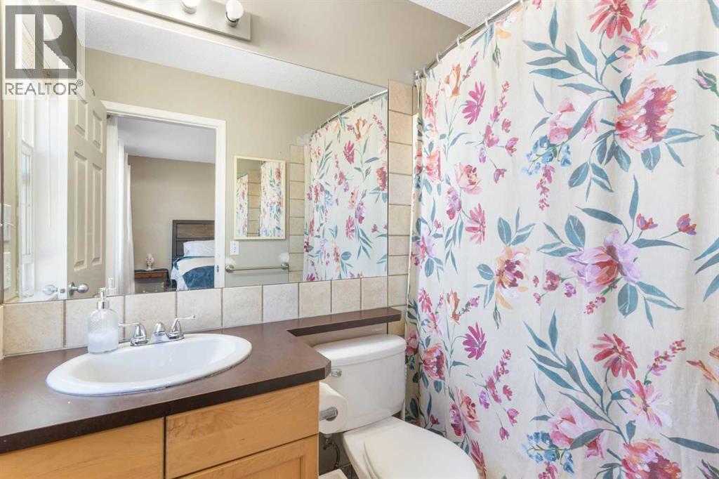 Single Family House for Sale in  Covepark Crescent Coventry Hills Calgary 
