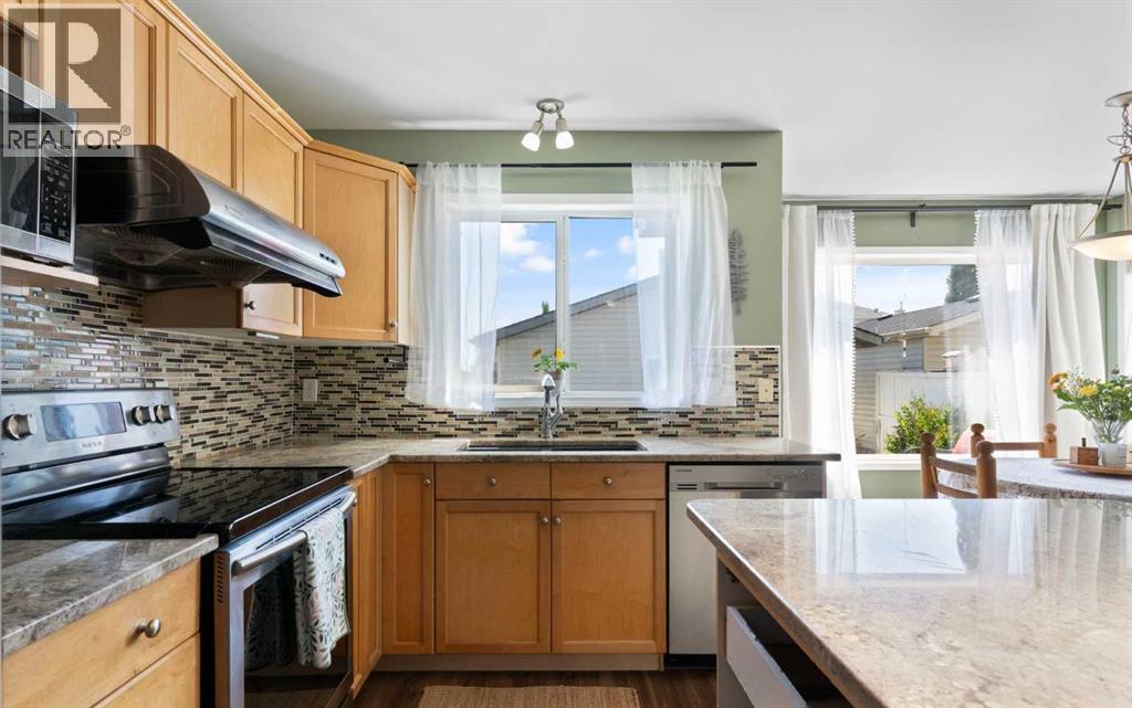 Single Family House for Sale in  Covepark Crescent Coventry Hills Calgary 