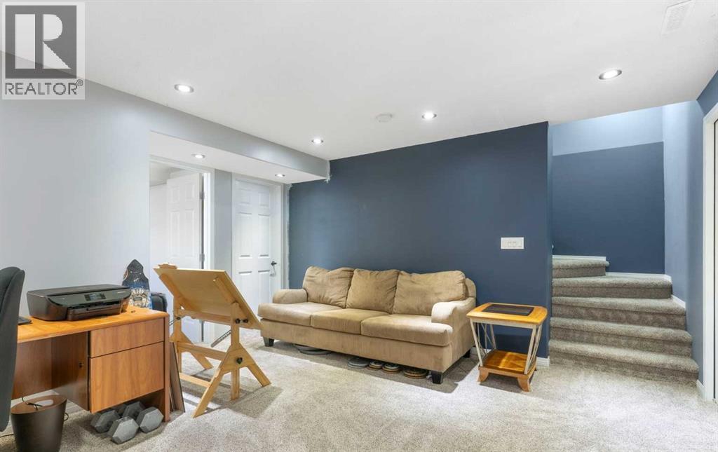 Single Family House for Sale in  Covepark Crescent Coventry Hills Calgary 