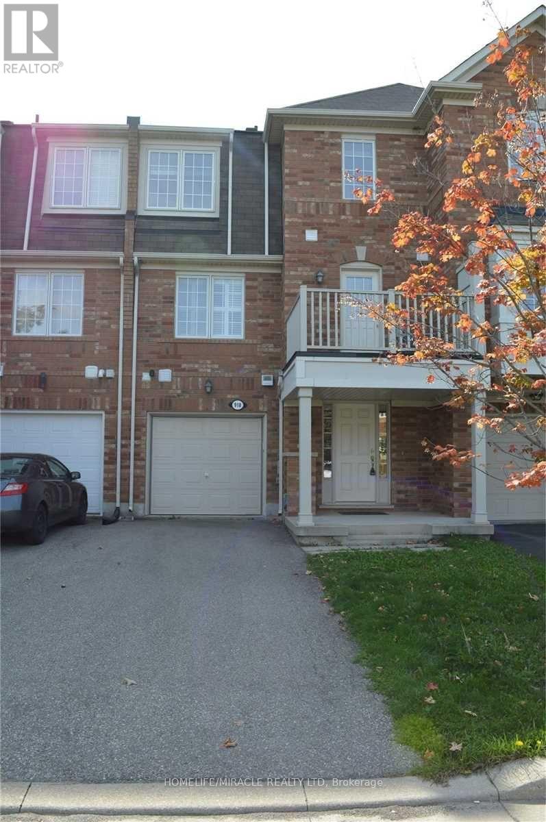 Photo 1 of 918 Burgess Gardens, Milton ON