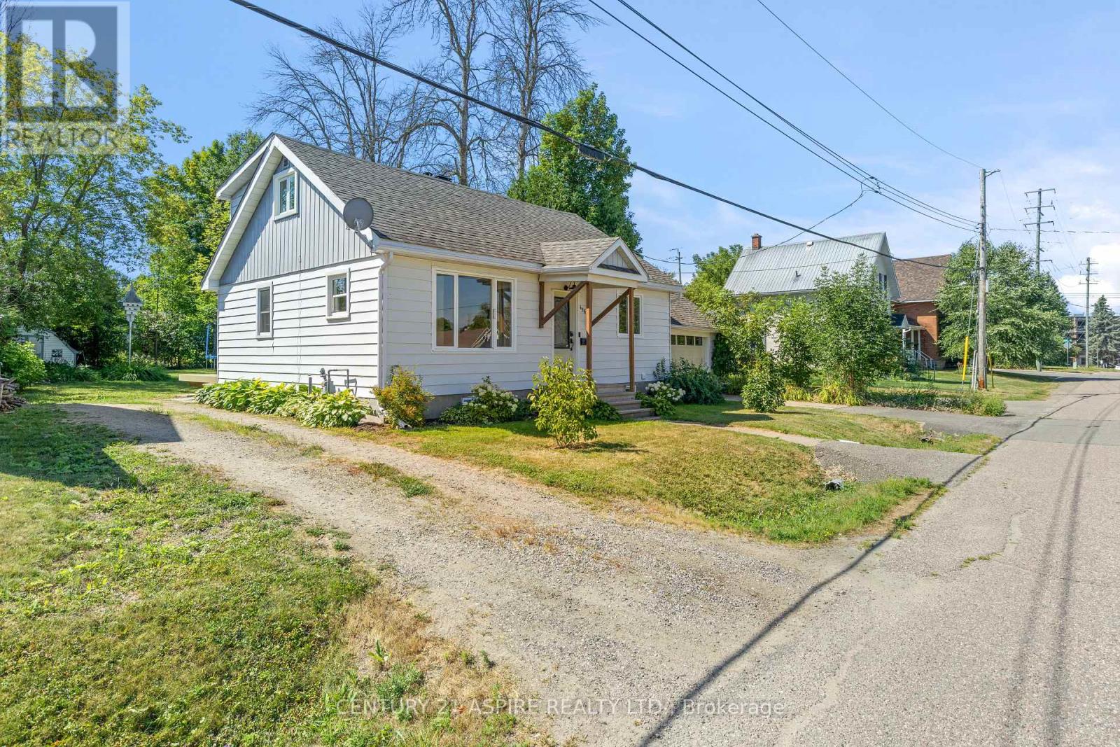 Photo 37 of 496 Wilbert Street, Pembroke ON