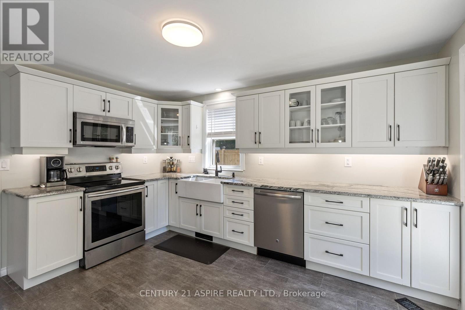 Photo 6 of 496 Wilbert Street, Pembroke ON