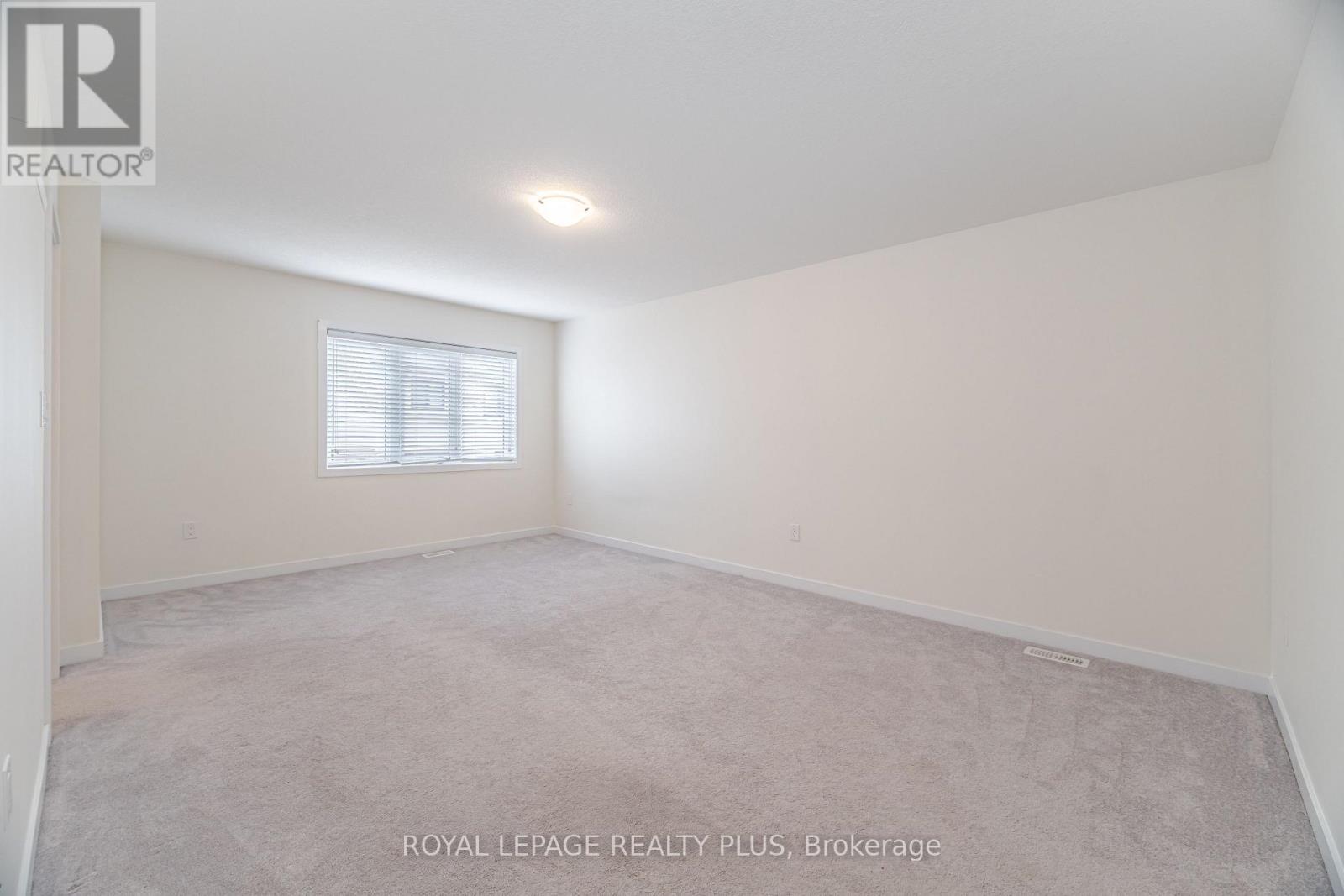 Photo 23 of 12 Pagebrook Crescent, Hamilton ON