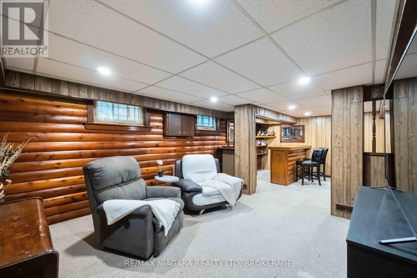 Photo 23 of 36 Admiral Road, St Catharines ON