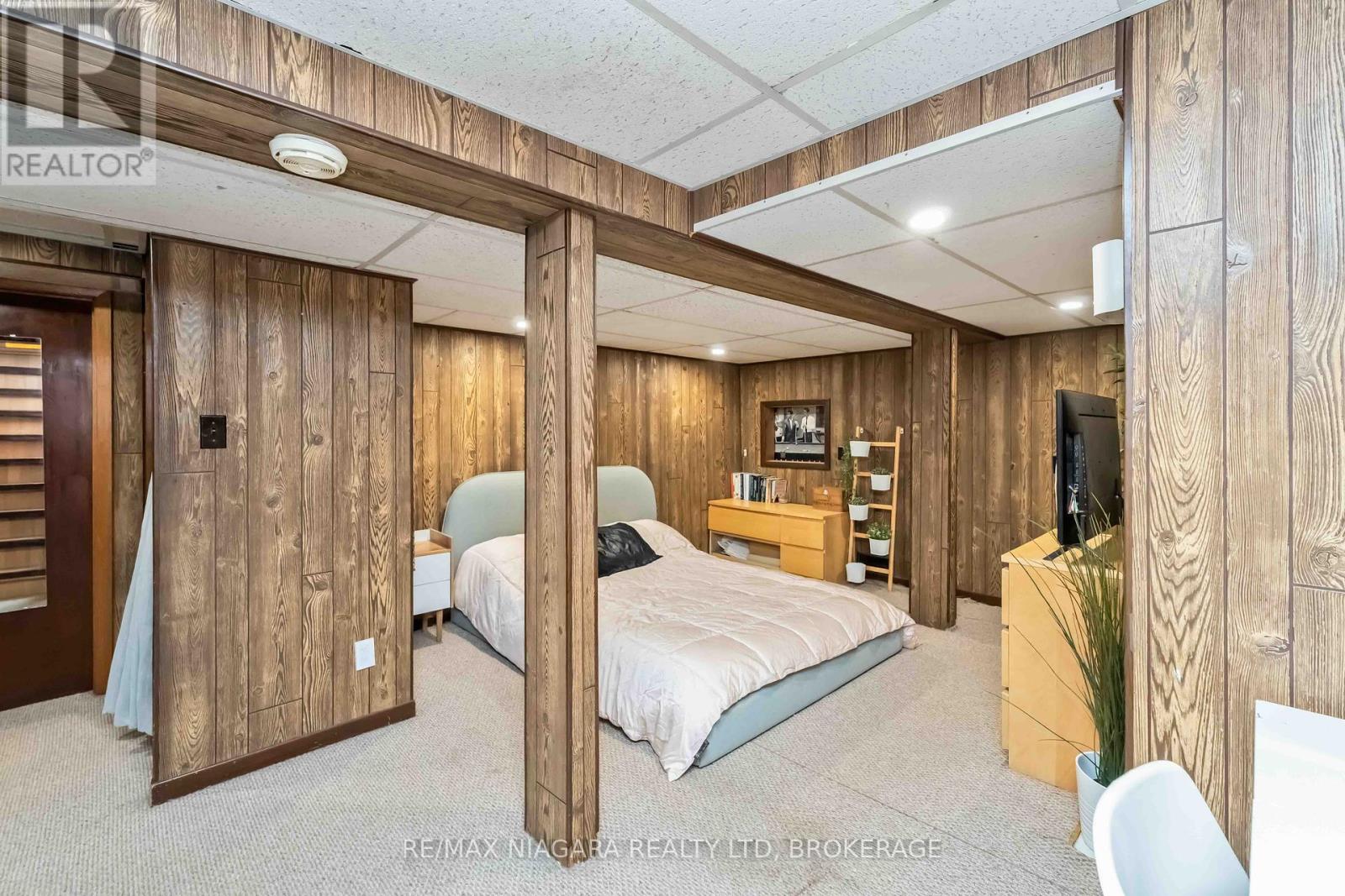 Photo 27 of 36 Admiral Road, St Catharines ON