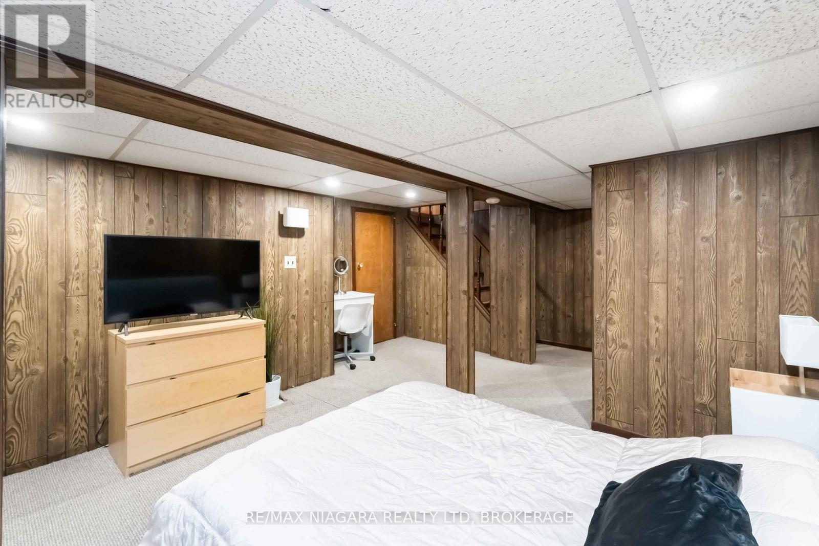 Photo 28 of 36 Admiral Road, St Catharines ON