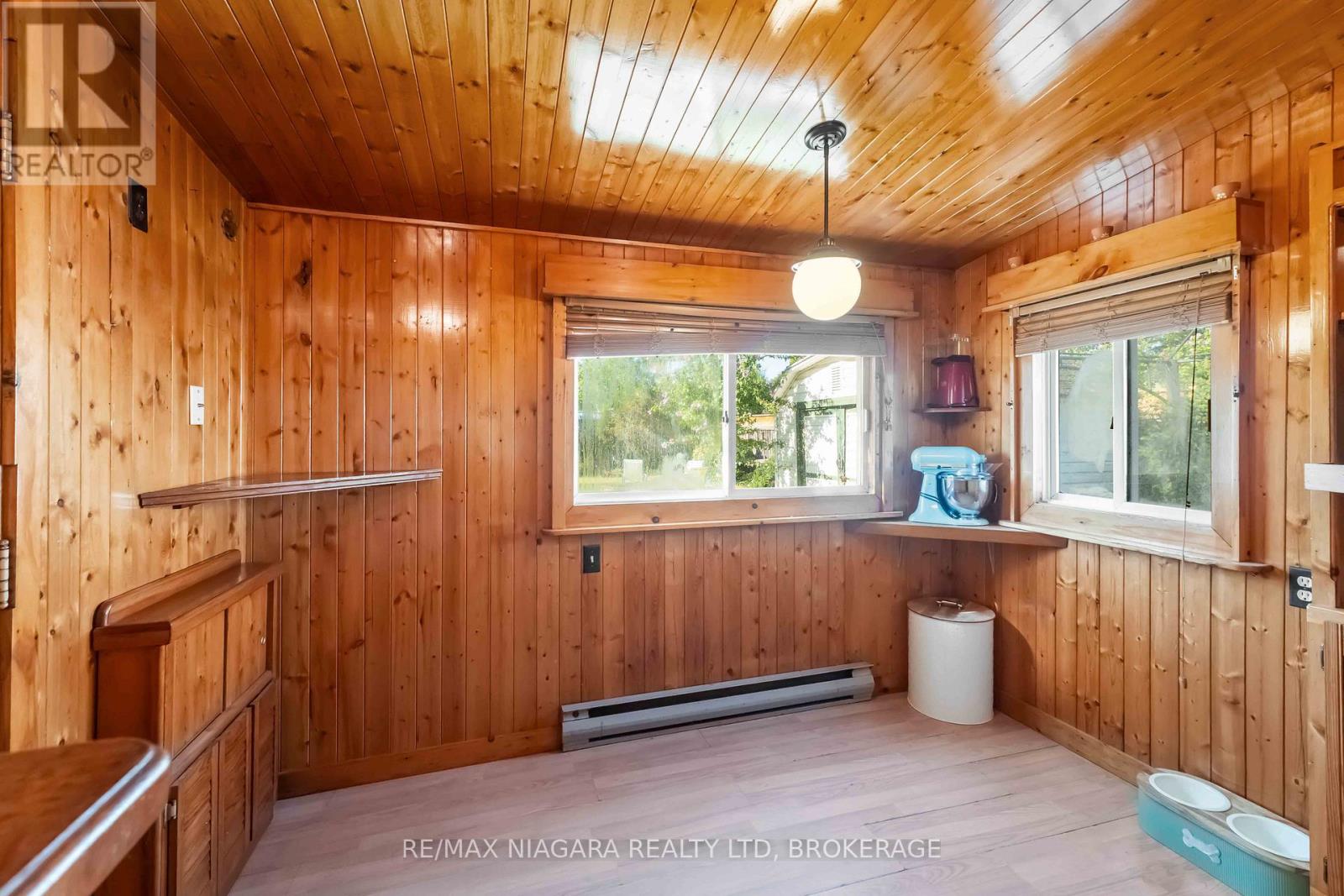Photo 31 of 36 Admiral Road, St Catharines ON