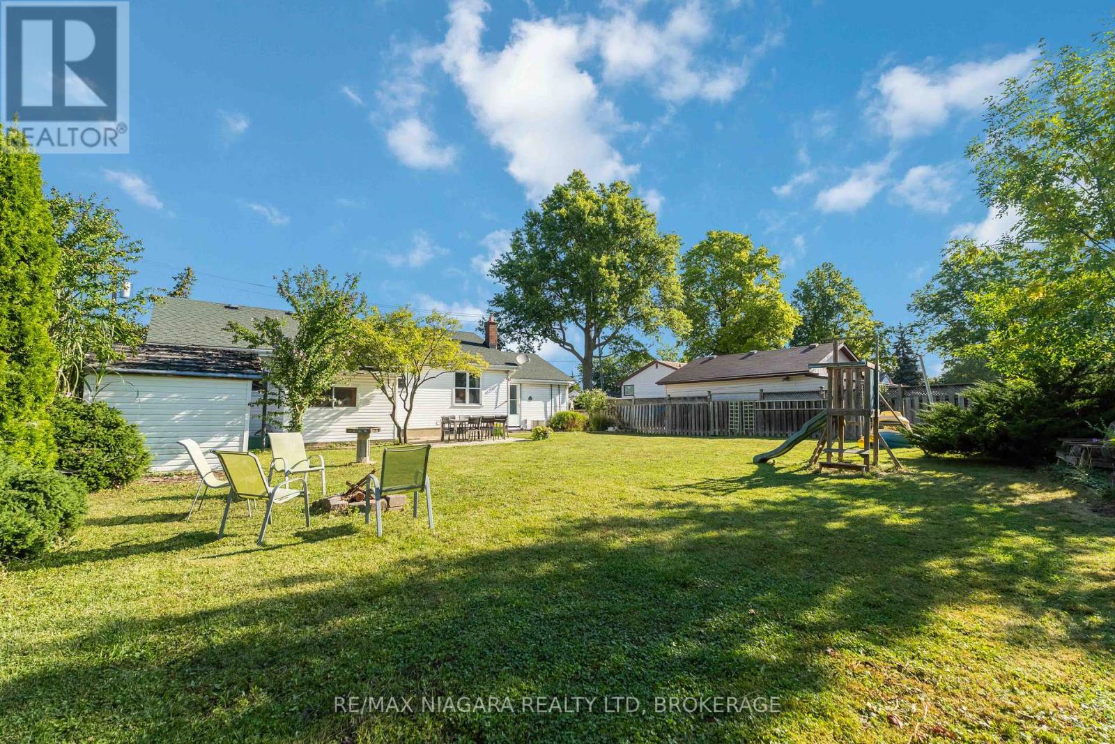 Photo 36 of 36 Admiral Road, St Catharines ON