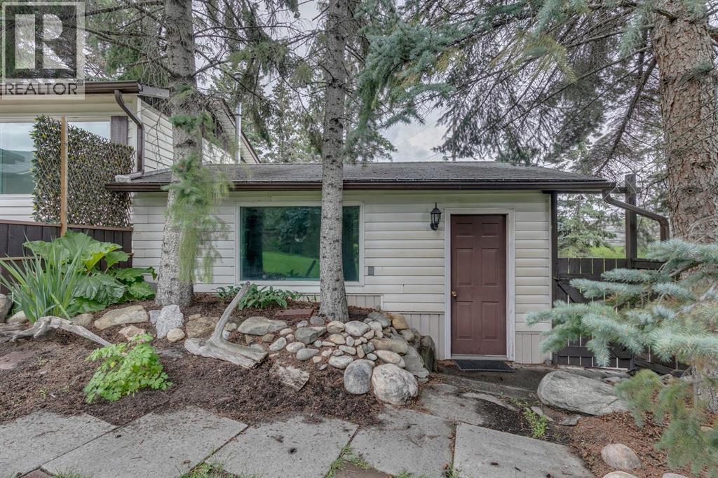 Photo 31 of 5624 Ladbrooke Drive Sw, Calgary AB