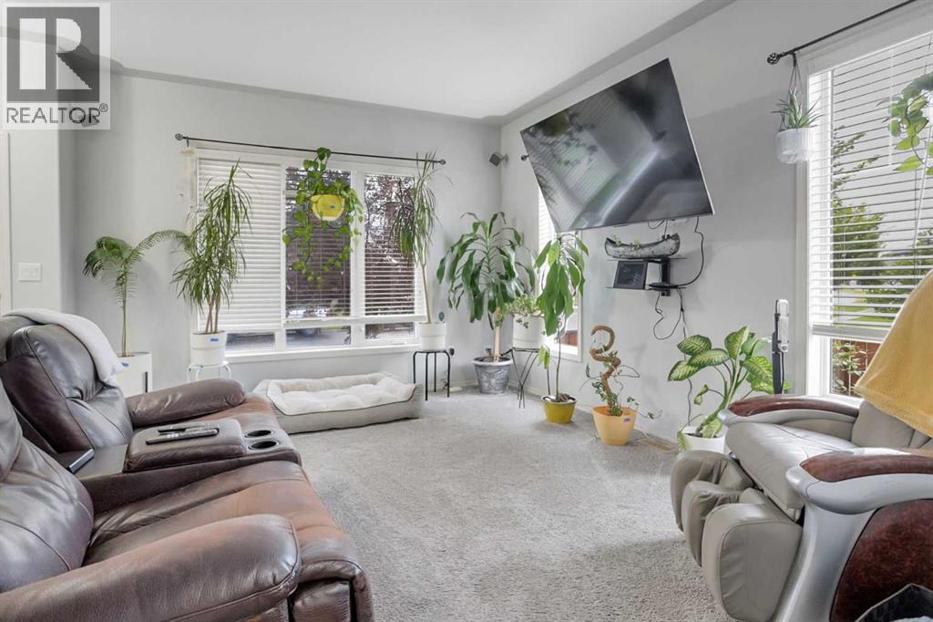 Photo 6 of 123 Vanier Drive, Red Deer AB