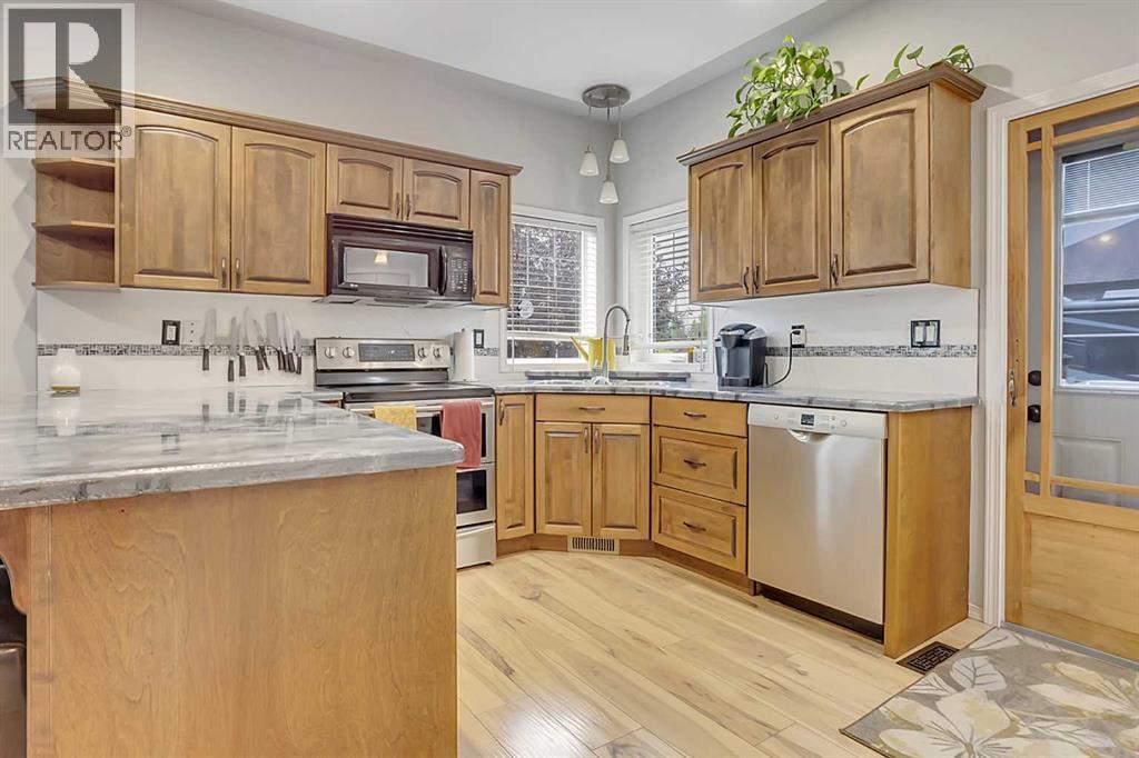 Photo 8 of 123 Vanier Drive, Red Deer AB