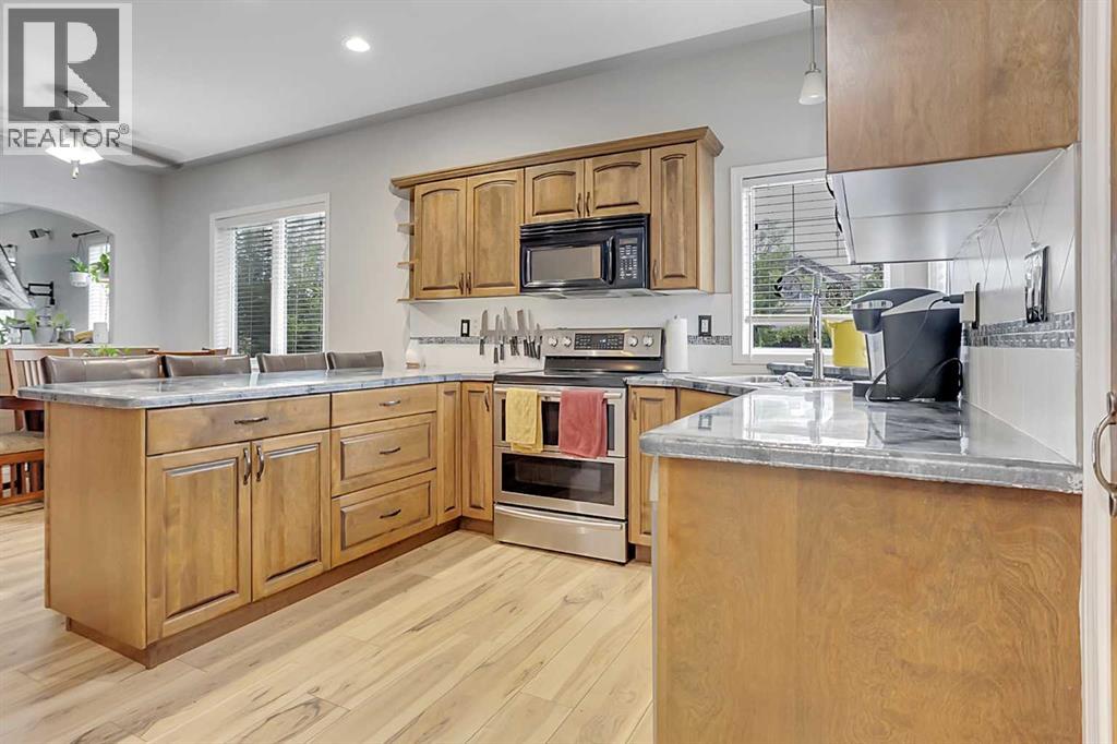 Photo 9 of 123 Vanier Drive, Red Deer AB