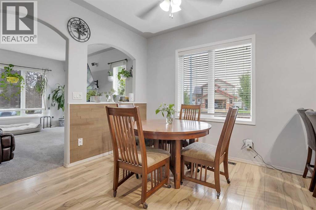 Photo 13 of 123 Vanier Drive, Red Deer AB