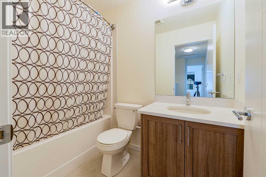 Photo 17 of 763 South Point Heath Sw, Airdrie AB