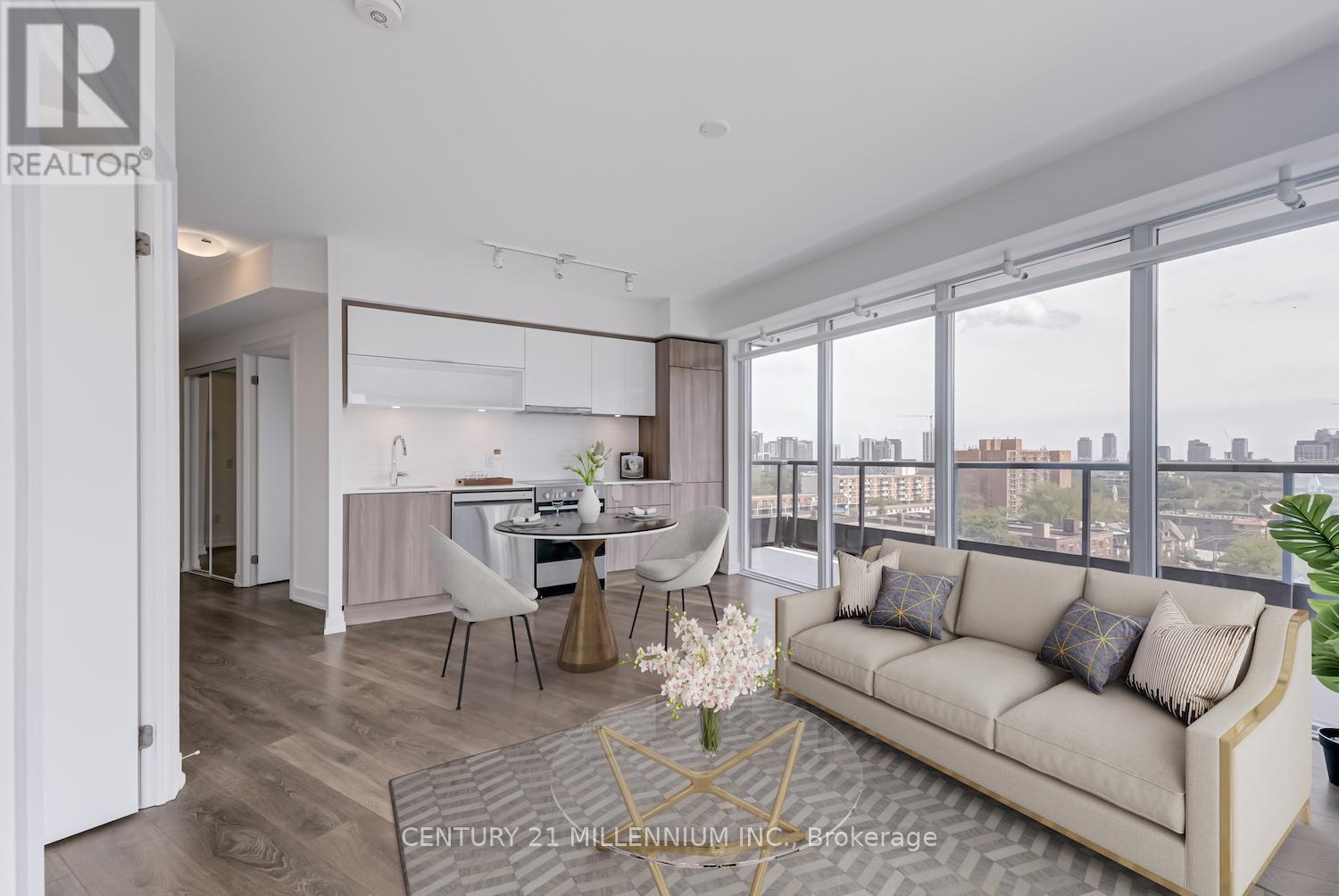 Photo 4 of 708 159 Wellesley Street, Toronto ON