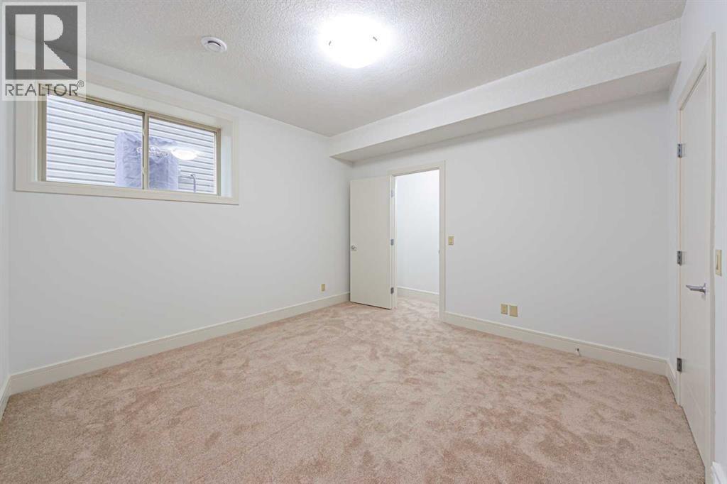Single Family House for Sale in  Chaparral Valley Square SE Chaparral Calgary 