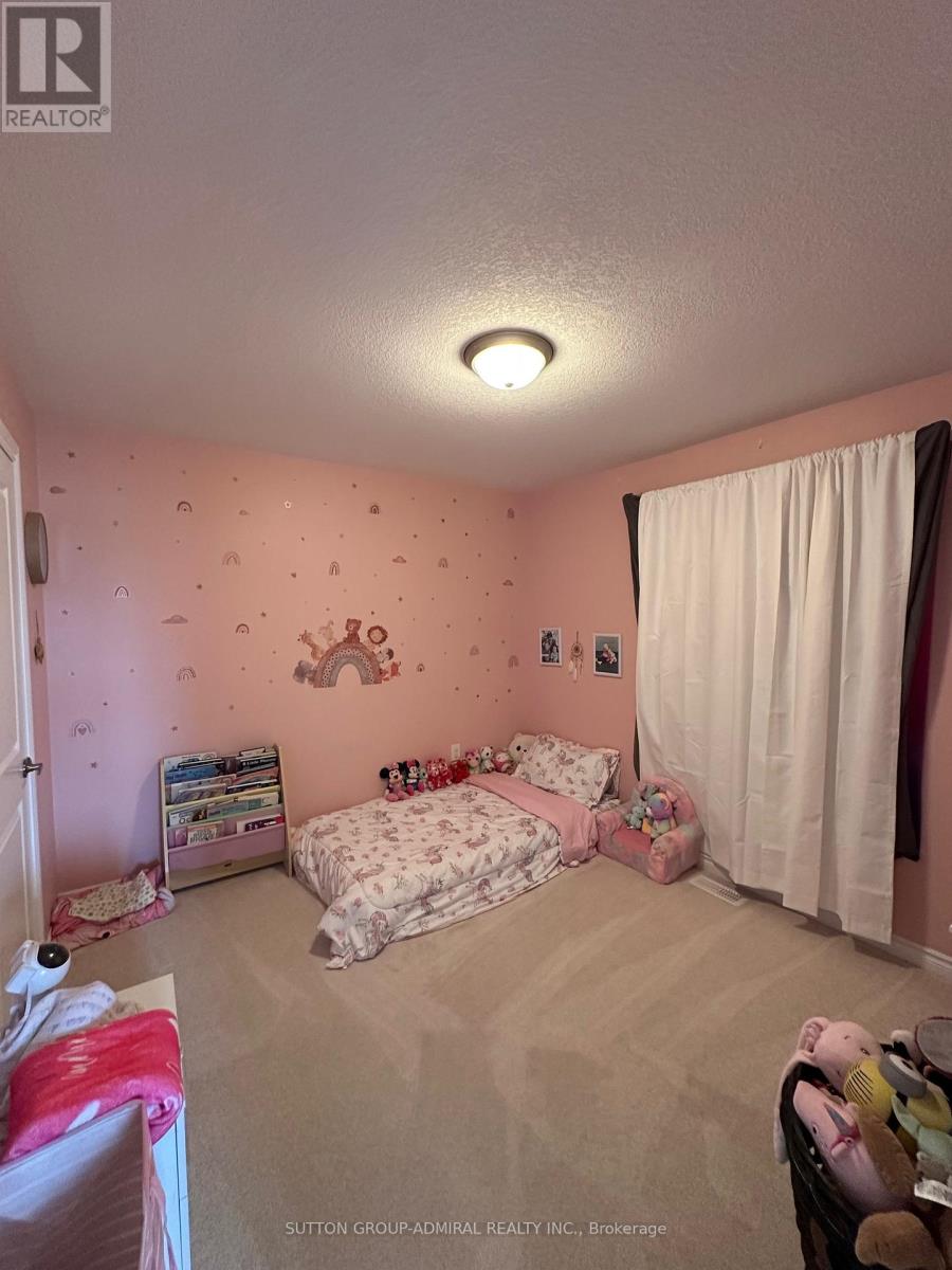 Photo 11 of 39 Atlantis Drive, Orillia ON