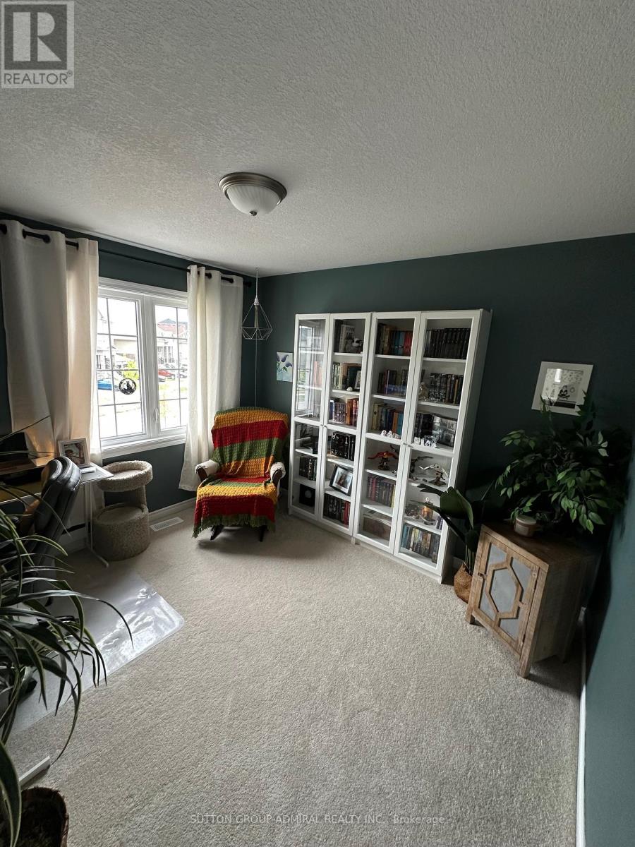 Photo 14 of 39 Atlantis Drive, Orillia ON