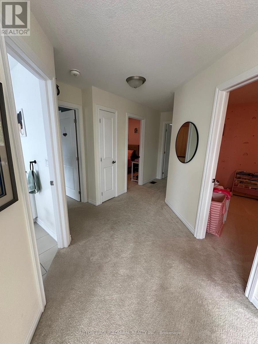 Photo 15 of 39 Atlantis Drive, Orillia ON