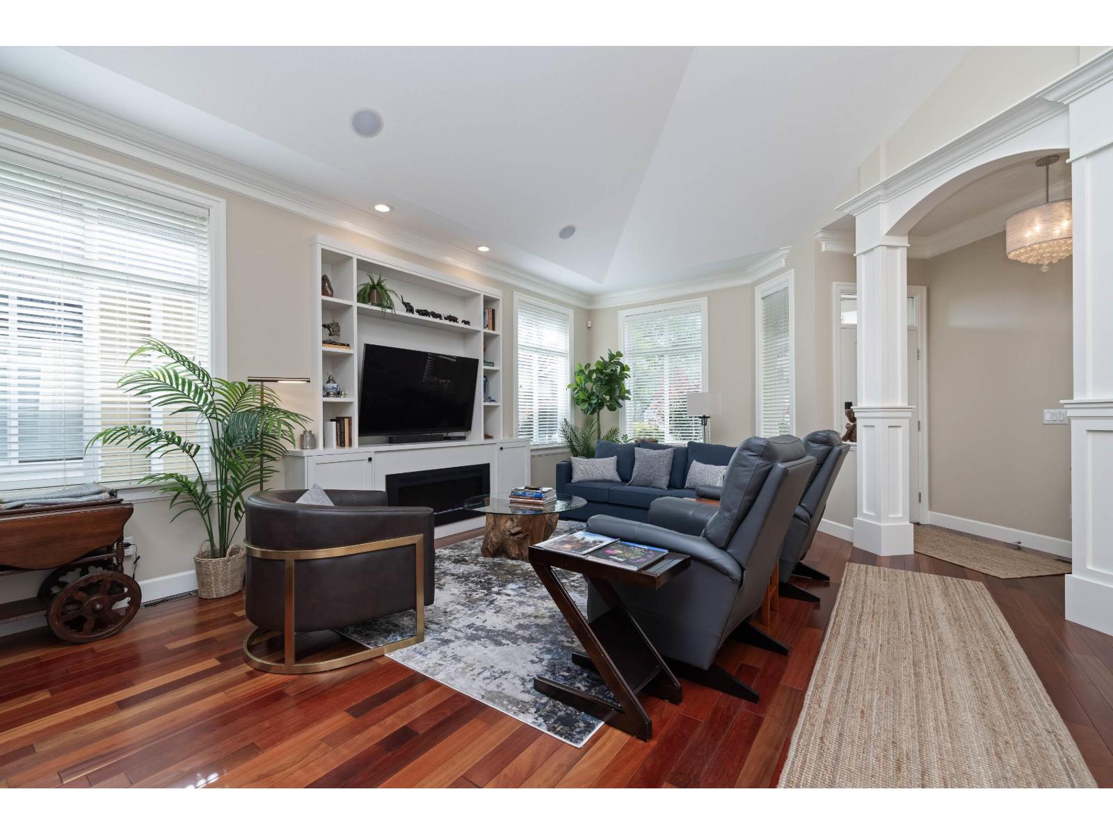 Photo 7 of 20 14655 32 Avenue, Surrey BC