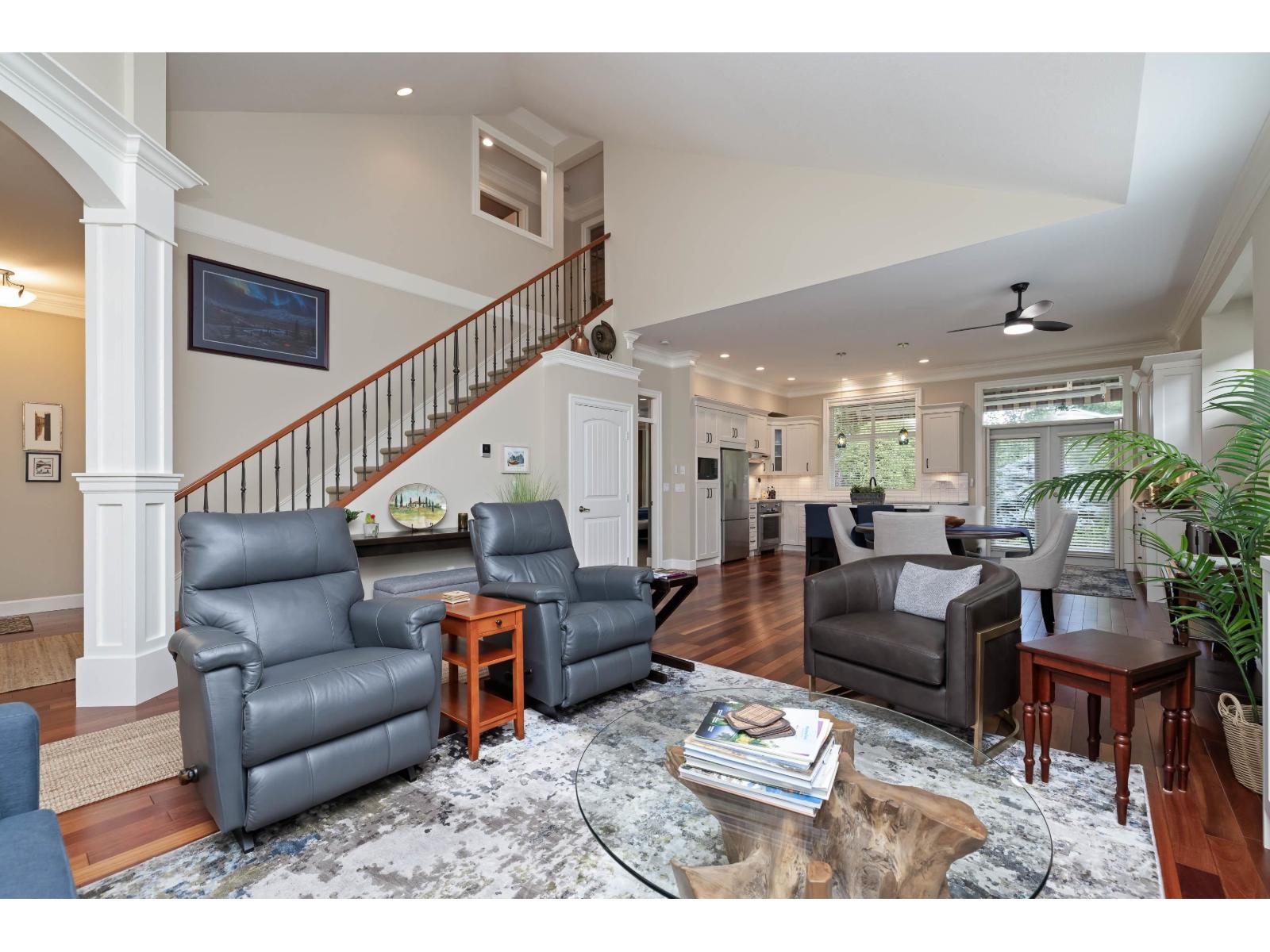 Photo 4 of 20 14655 32 Avenue, Surrey BC