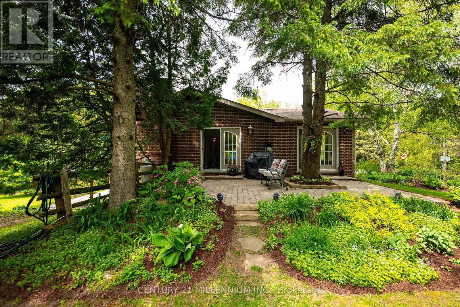 Photo 4 of 7302 Coolihans Side Road, Caledon ON