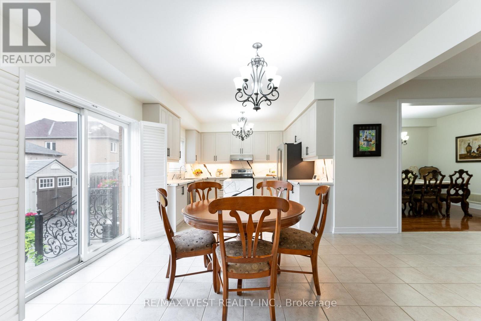 Photo 16 of 8 Yellow Avens Boulevard, Brampton ON
