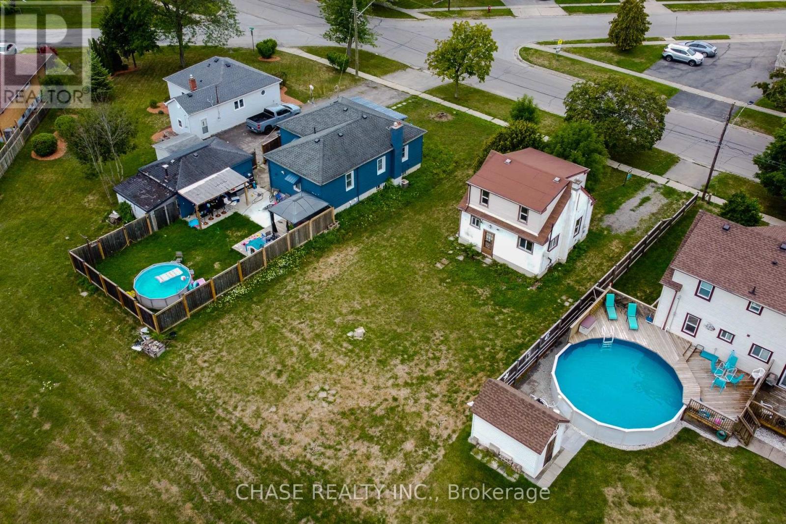 Photo 11 of 107 Saint George Street, Welland ON