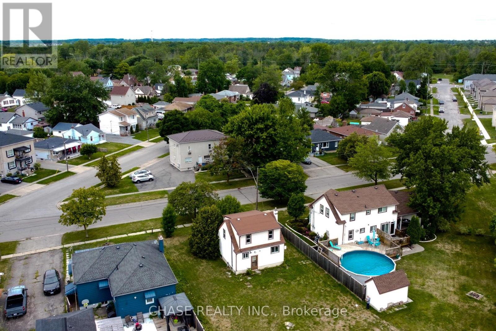 Photo 15 of 107 Saint George Street, Welland ON