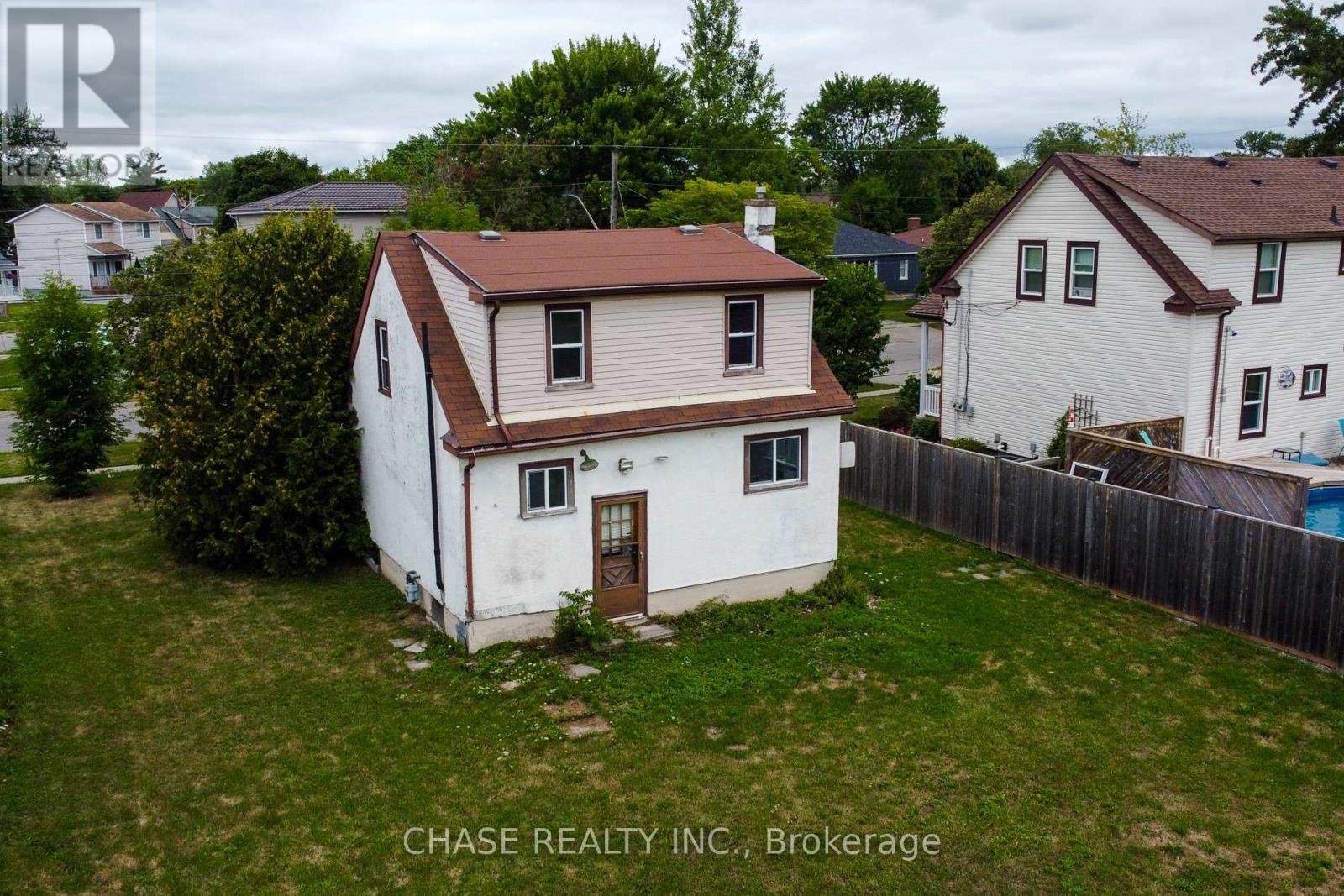 Photo 17 of 107 Saint George Street, Welland ON
