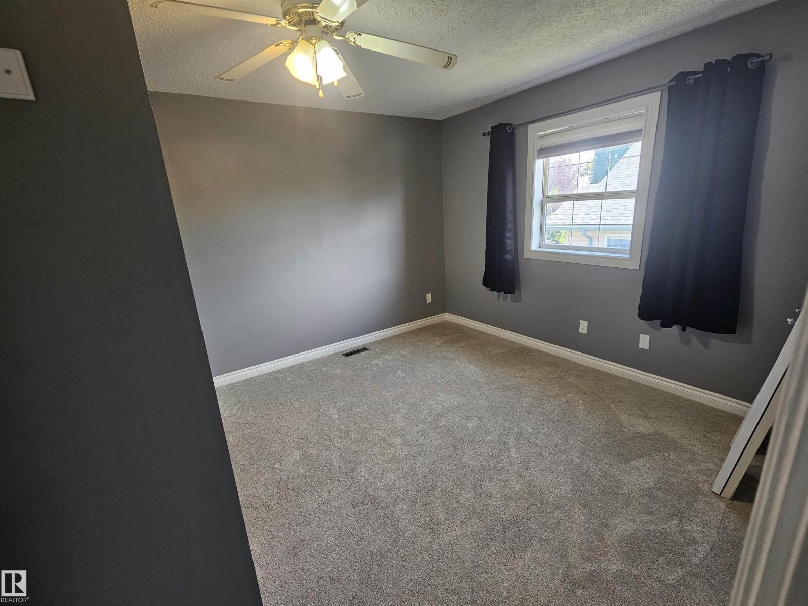 Photo 34 of 4302 43 Av, Beaumont AB