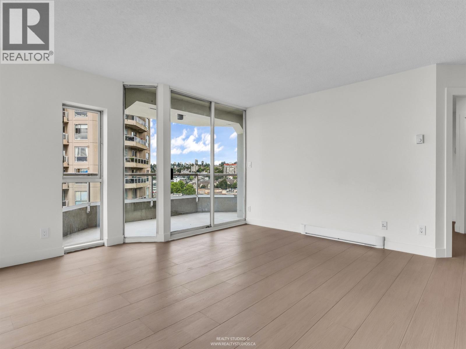 Photo 15 of 1003 1135 Quayside Drive, New Westminster BC