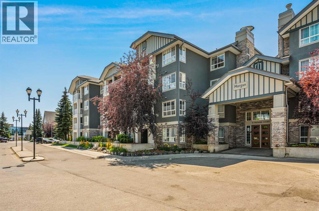 Single Family House for Sale in   Richard Court SW Lincoln Park Calgary 