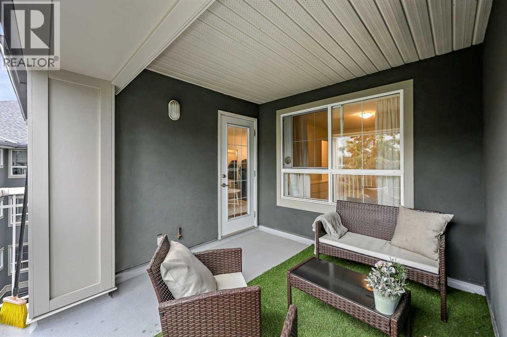 Single Family House for Sale in   Richard Court SW Lincoln Park Calgary 
